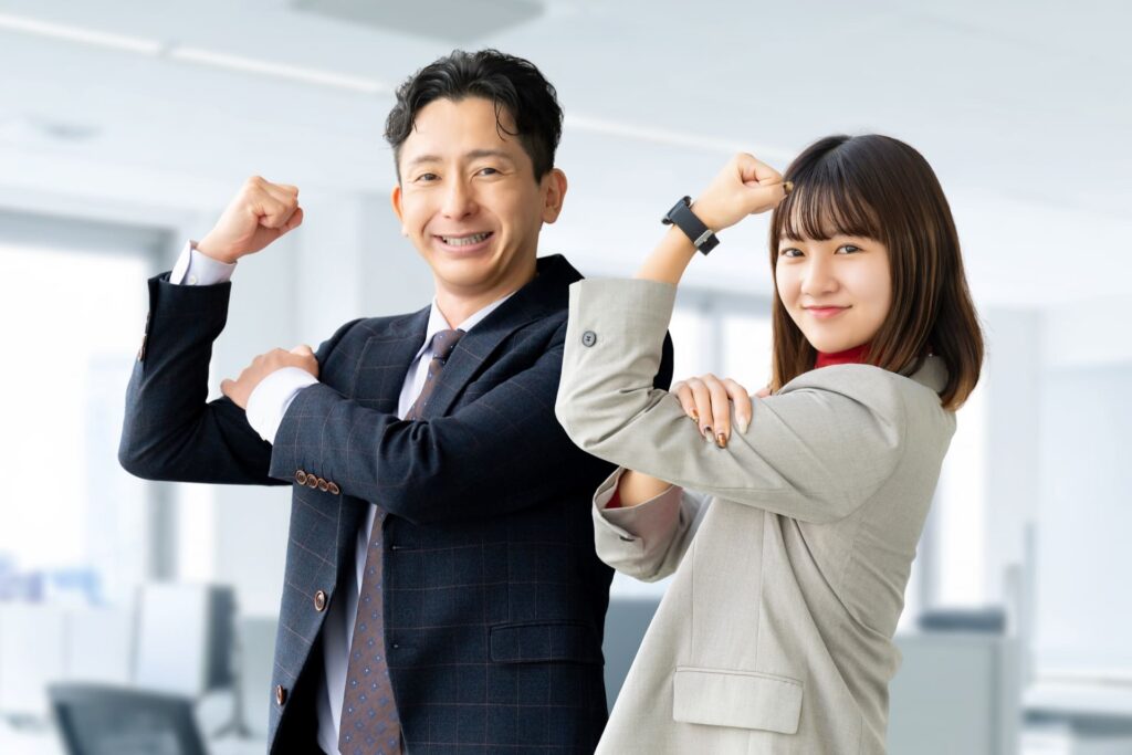 名駅でレンタカーを使用している営業マン