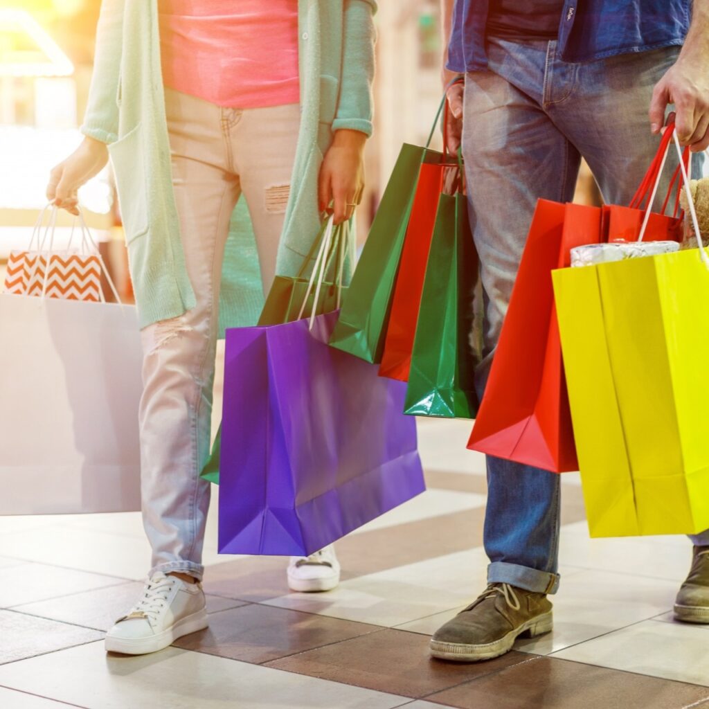 名古屋周辺のショッピングモールで買い物